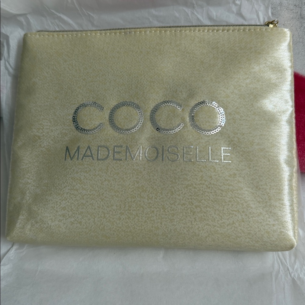 GWP CoCo Chanel Cream Clutch Bag - Picture 4 of 10